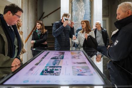 VR doživetje v Skazovi hiši